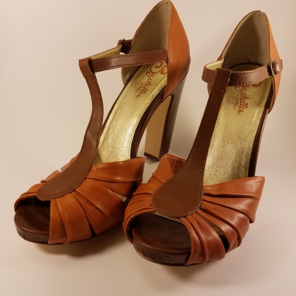 Seychelles | t-strap peep toe retro anthropologie